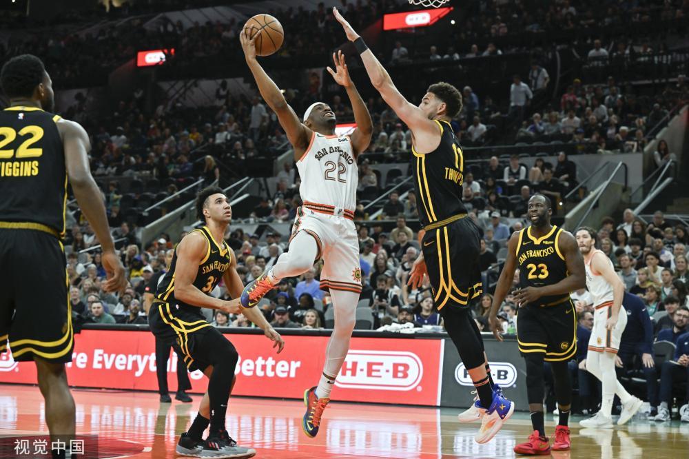 遭22分大逆转，北京揪出最大罪人！他让一人16投，投死北京队.